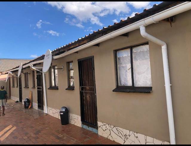 11 BEDROOM HOUSE FOR SALE IN ENNERDALE SOUTH